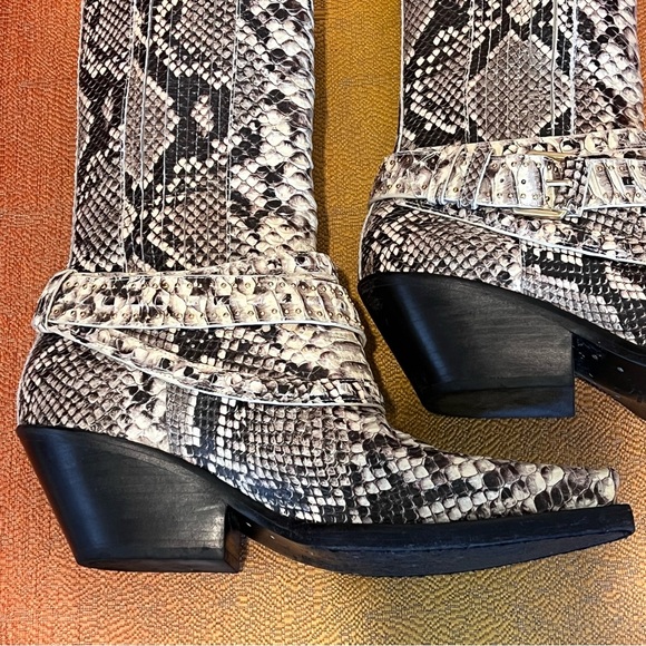 Zimmerman Python Mid Boot Size 9 - Picture 11 of 13